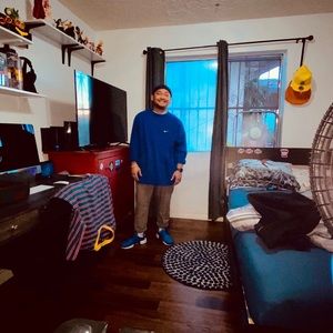 Meet your Posher, Joshua